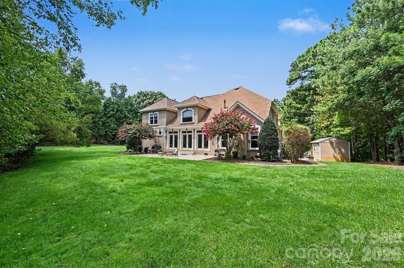 288 Indian Trl, Mooresville, NC 28117