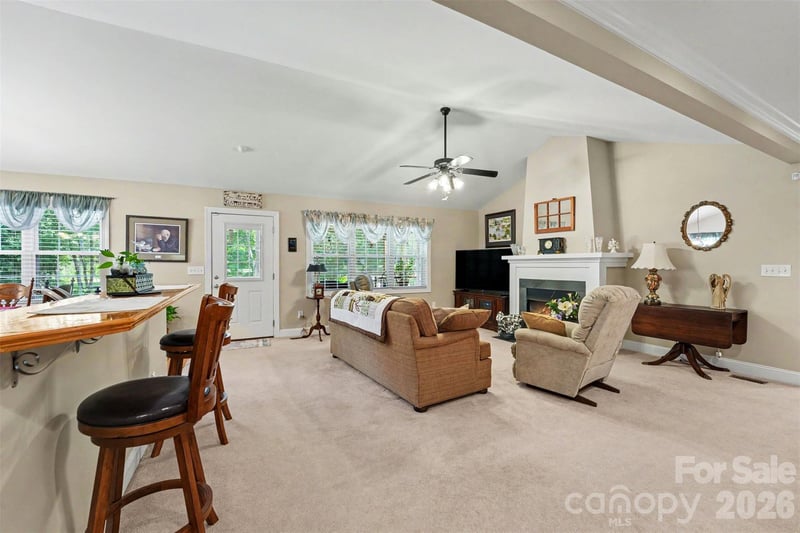 563 Marigold Dr, Kannapolis, NC 28083