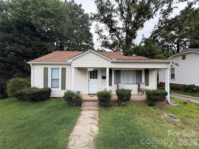 1843 Lane St, Kannapolis, NC 28083