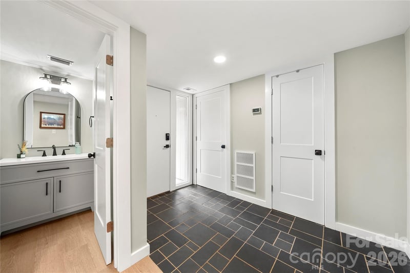 31 Old Post Rd, Clover, SC 29710