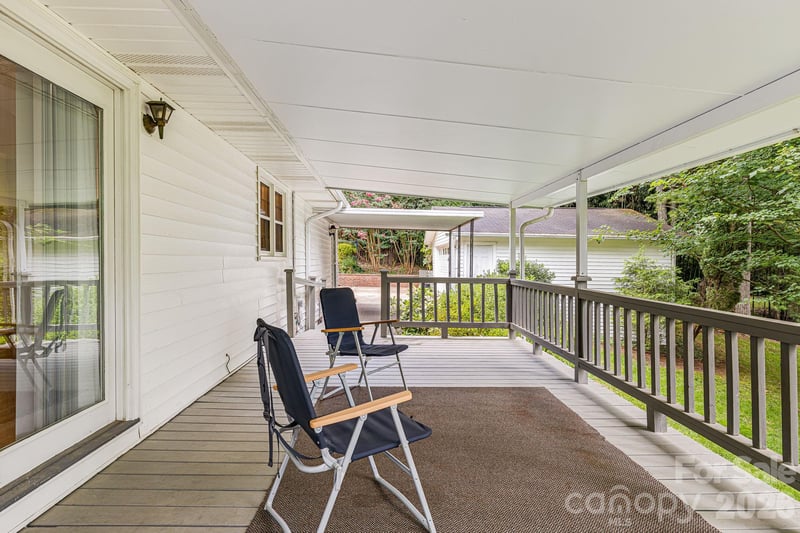 38 Westridge Dr, Asheville, NC 28803