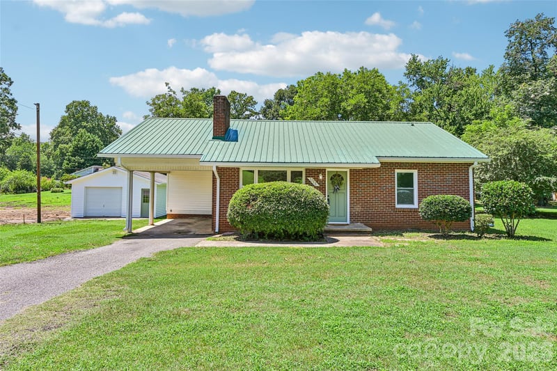 1130 Buffalo Shoals Rd, Statesville, NC 28677