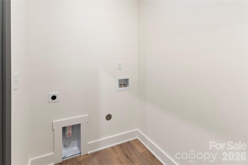 3161 Huffman St, Claremont, NC 28610