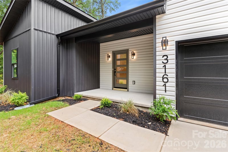 3161 Huffman St, Claremont, NC 28610