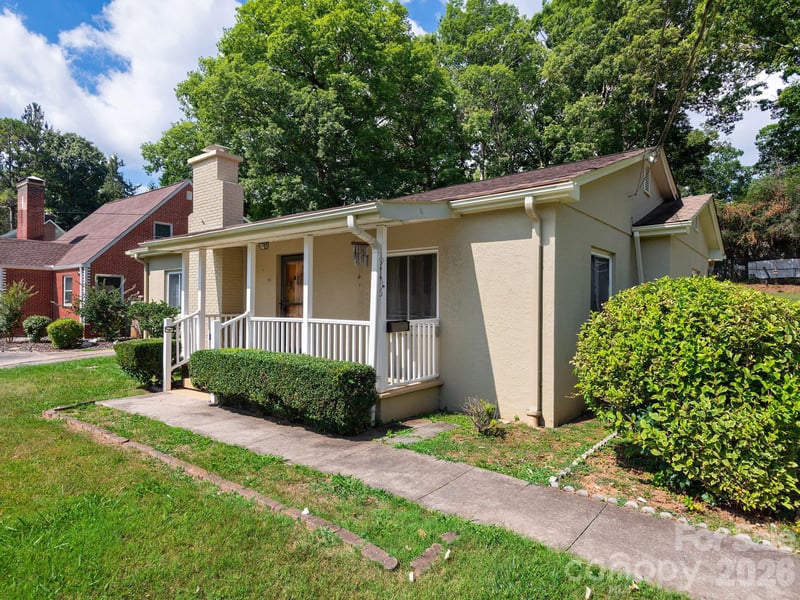 44 Bear Creek Rd, Asheville, NC 28806