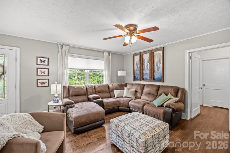 6537 Mt Holly Huntersville Rd, Charlotte, NC 28216