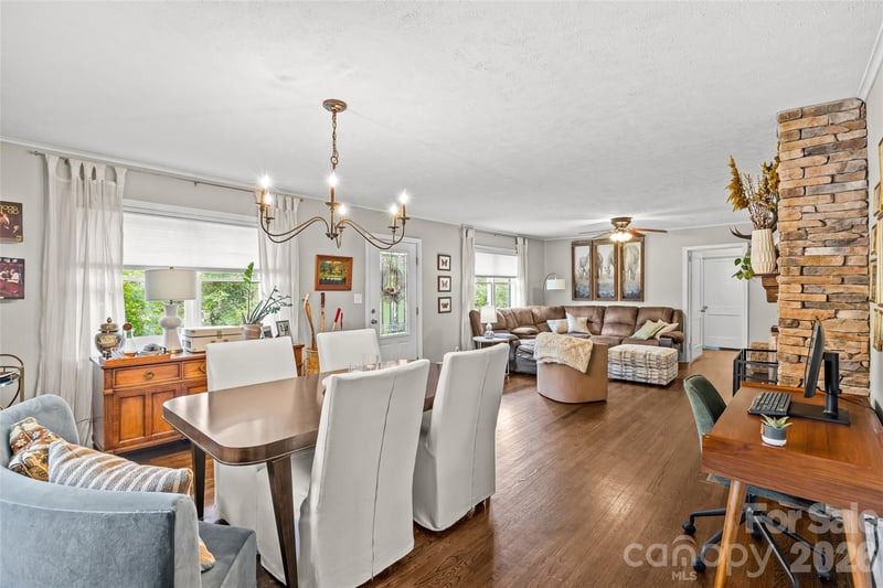 6537 Mt Holly Huntersville Rd, Charlotte, NC 28216