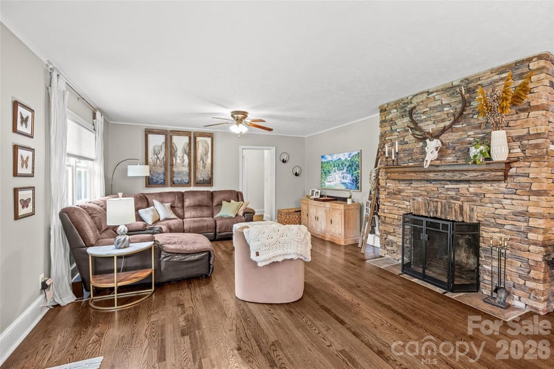 6537 Mt Holly Huntersville Rd, Charlotte, NC 28216