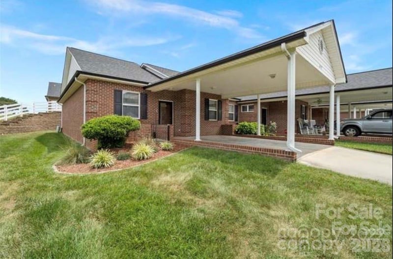 6277 Iris Ct, Denver, NC 28037