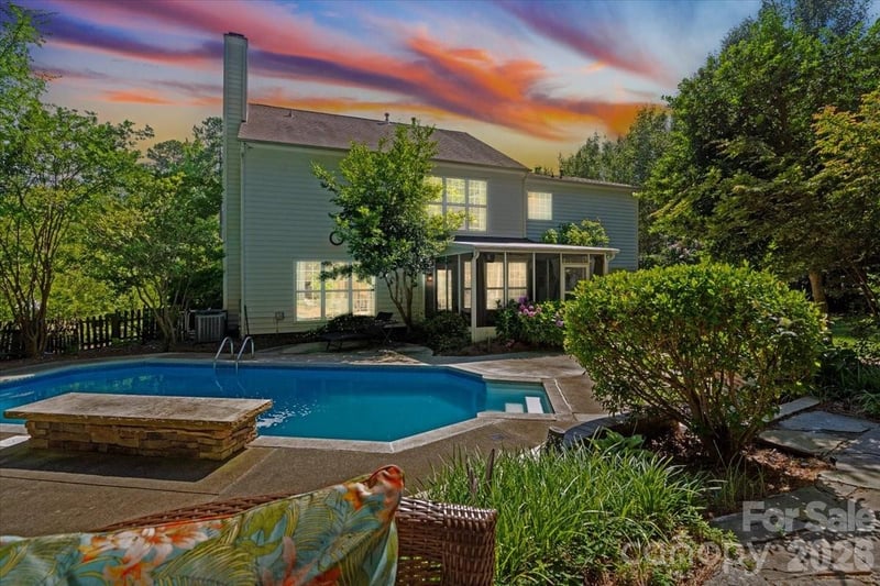 10701 Pomerane Pl, Charlotte, NC 28277