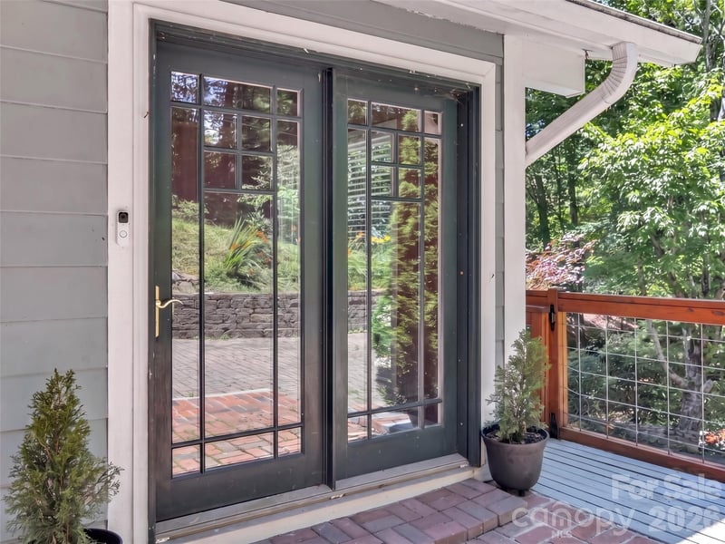 28 Wake St, Waynesville, NC 28716