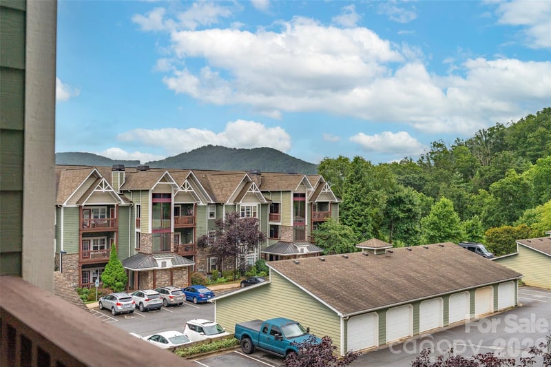 2000 Olde Eastwood Village Blvd #C-206, Asheville, NC 28803