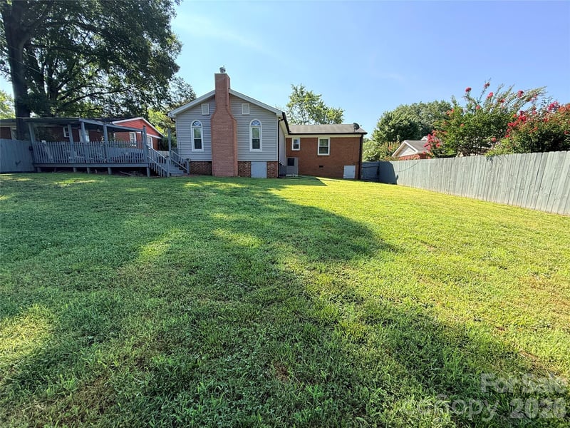 3626 Seaman Dr, Charlotte, NC 28217