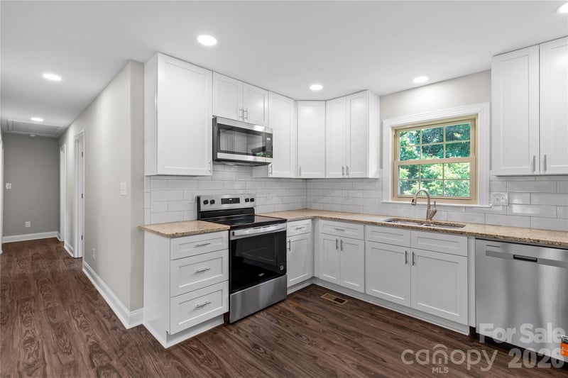151 Old Gregory Ln, Lancaster, SC 29720