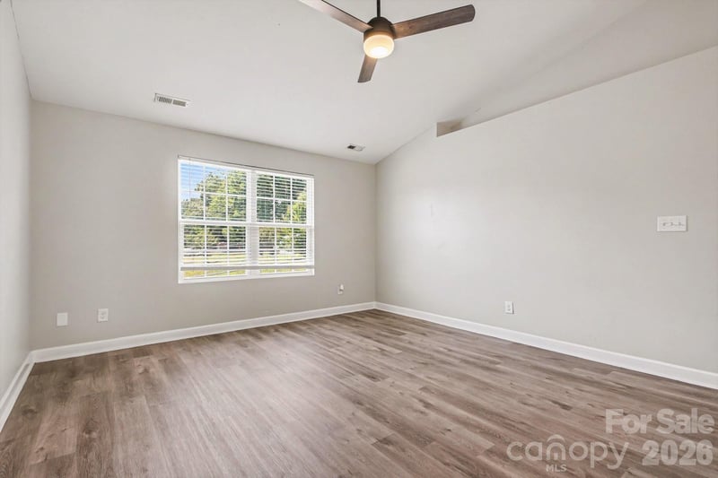 257 Periwinkle St, Lincolnton, NC 28092