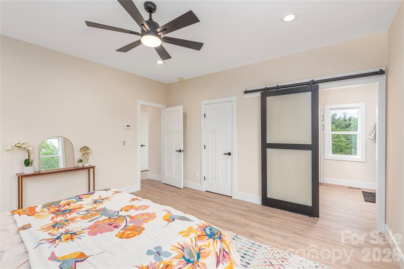 33 Elkwood Ave, Asheville, NC 28804