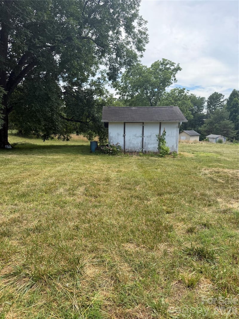 135 Goodman Rd, Troutman, NC 28166