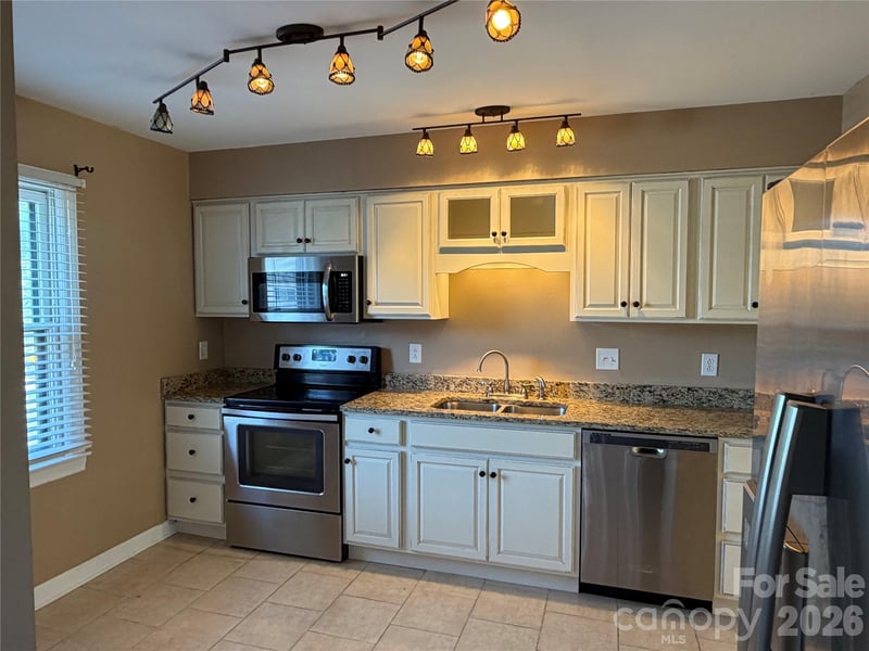2705 Center St #46, Hickory, NC 28601