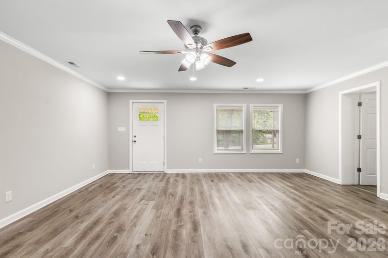 2376 Us 321 Hw, Newton, NC 28658