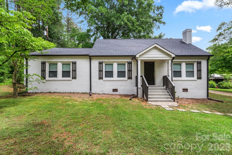 2376 Us 321 Hw, Newton, NC 28658