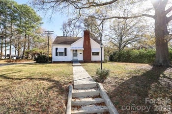 120 Belvedere Ave, Gastonia, NC 28054