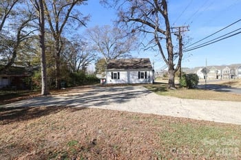 120 Belvedere Ave, Gastonia, NC 28054