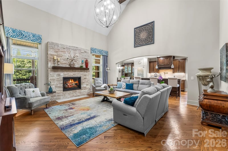 5895 Bakers Point, Hickory, NC 28602