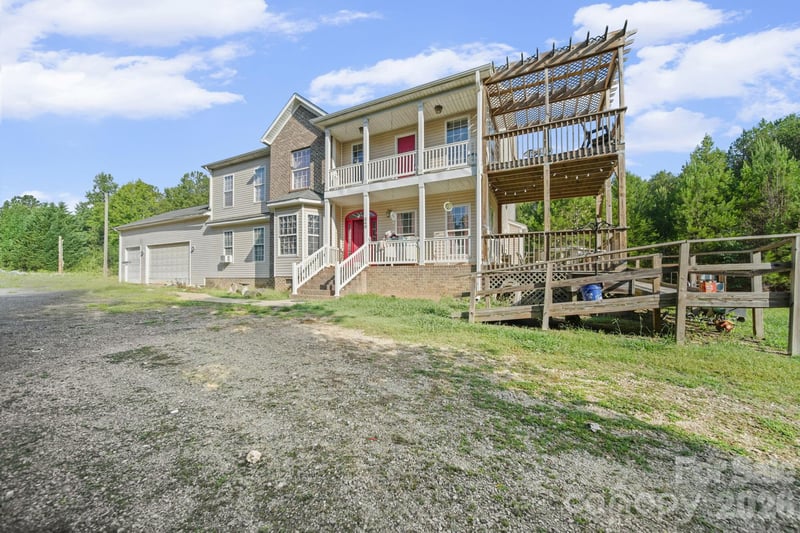 546 Hopewell Rd, Blacksburg, SC 29702