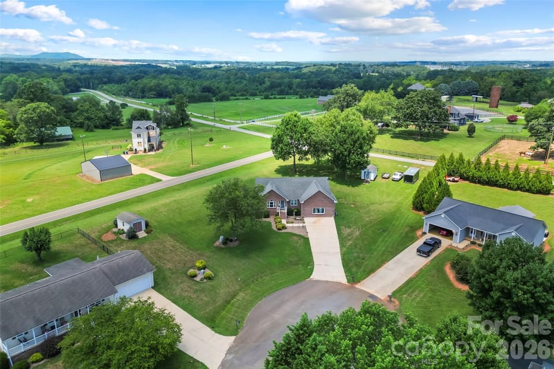 3955 Northernmistic Dr, Maiden, NC 28650