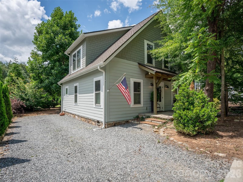 534 Fisher Rd, Brevard, NC 28712