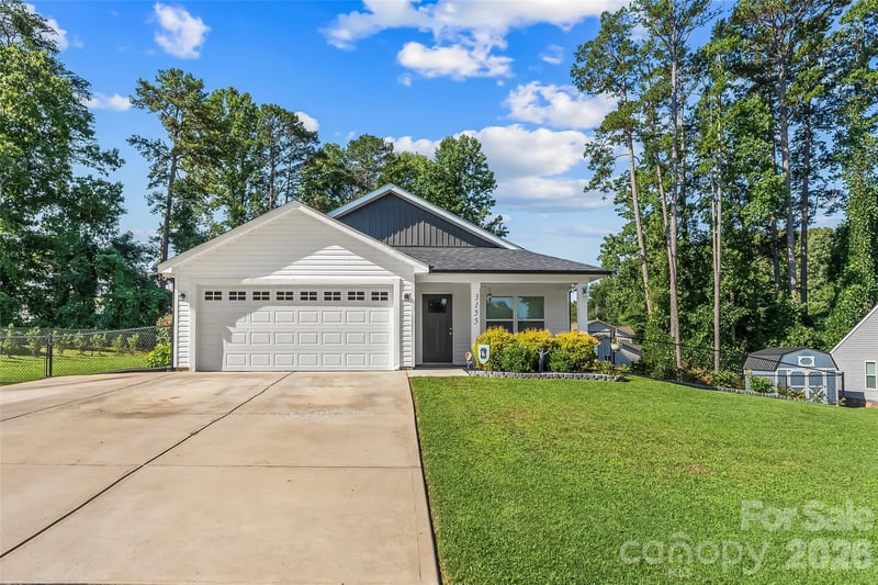 3155 Riber Ln, Claremont, NC 28610