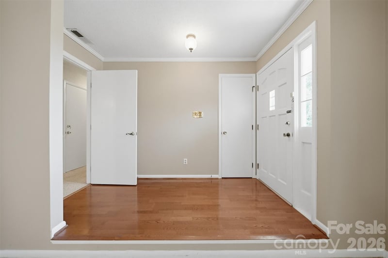 466 Shiloh Church Rd, Hickory, NC 28601