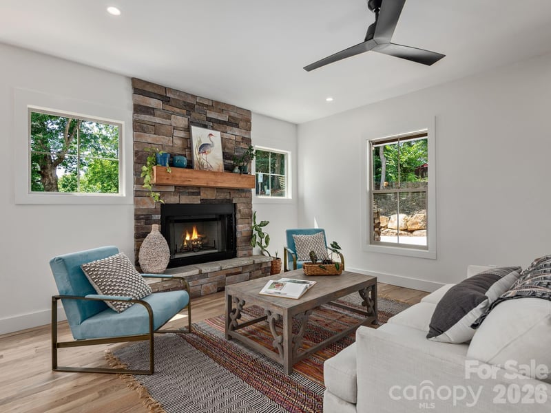 14 Yost St, Weaverville, NC 28787