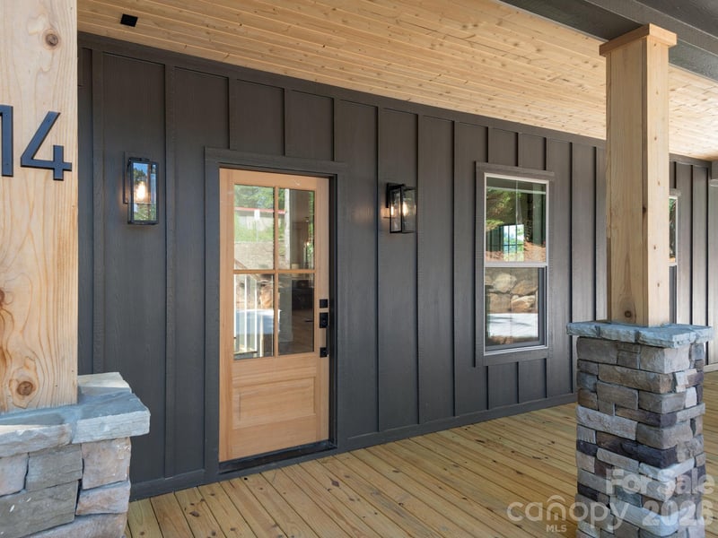14 Yost St, Weaverville, NC 28787