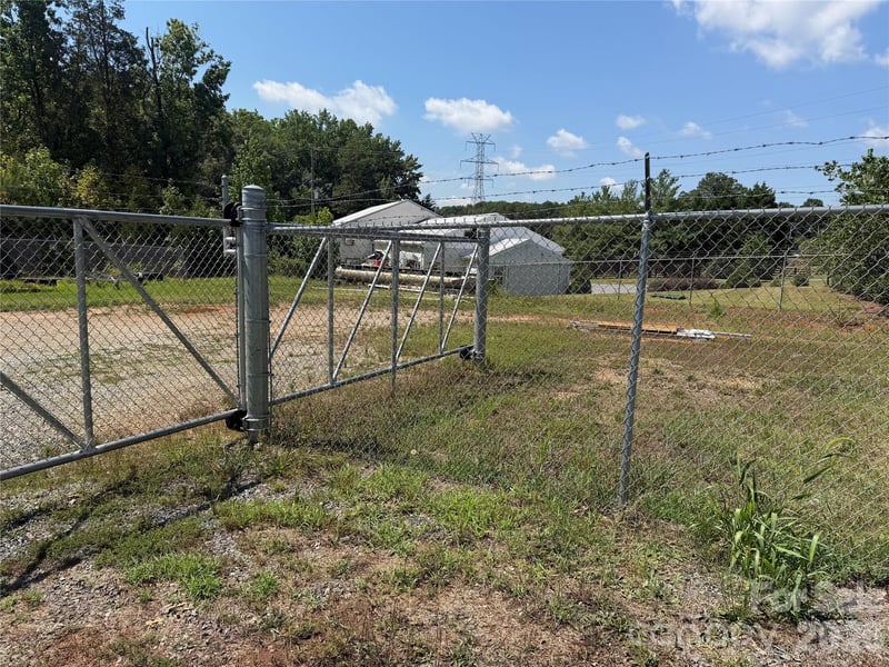 5166 Slanting Bridge Rd, Denver, NC 28037