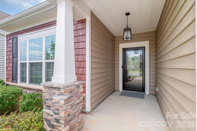 13007 Canterbury Castle Dr, Charlotte, NC 28273