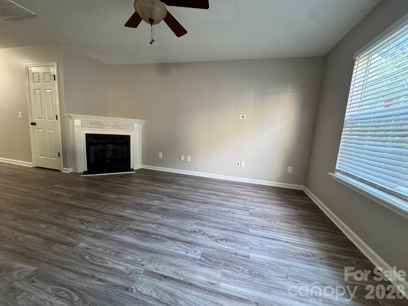 2638 Rozzelles Landing Dr, Charlotte, NC 28214