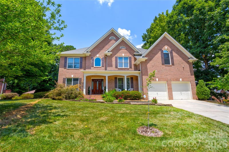 6015 Graburns Ford Dr, Charlotte, NC 28269