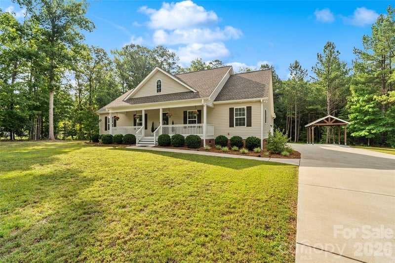 4558 Simpson Rd, Edgemoor, SC 29712