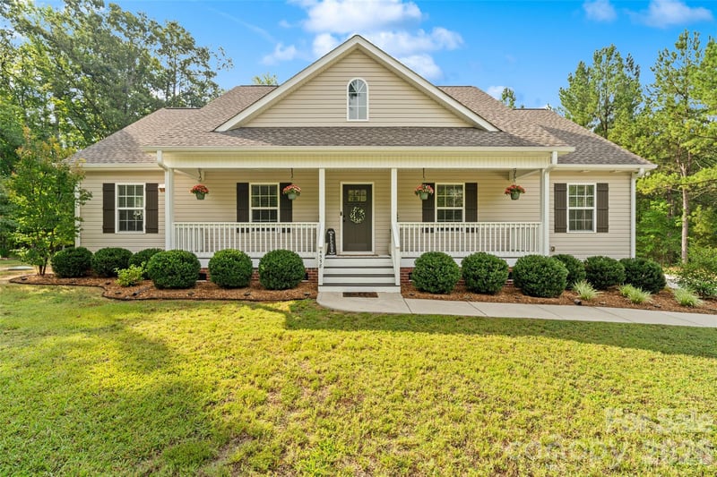 4558 Simpson Rd, Edgemoor, SC 29712