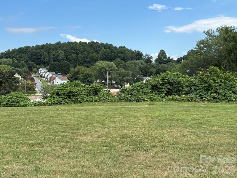 368 Morehead Rd, Marion, NC 28752