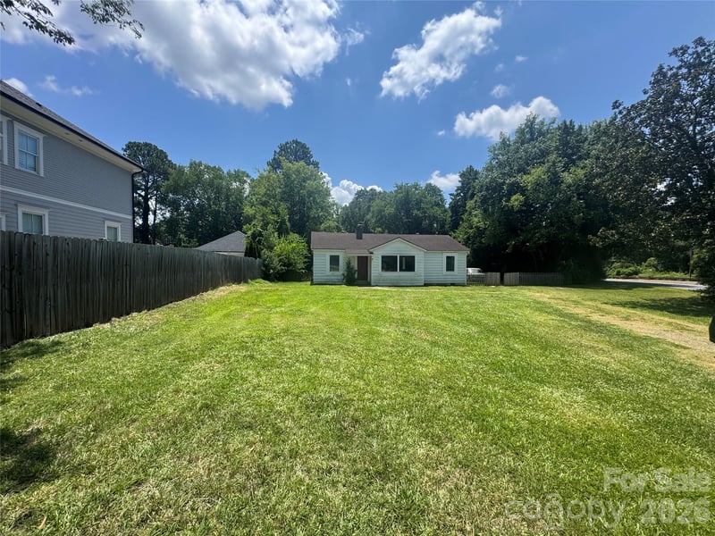 5410 Closeburn Rd, Charlotte, NC 28210