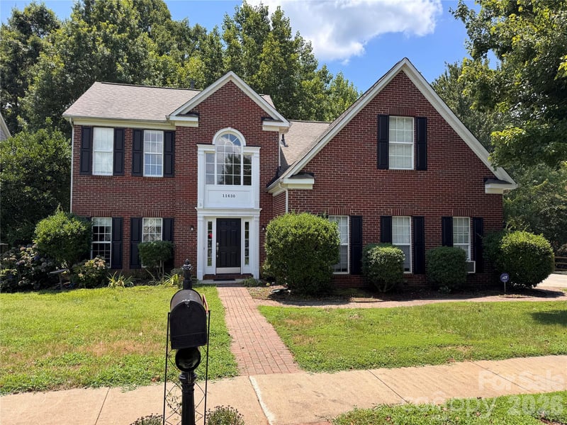 11630 Clingman Ln, Charlotte, NC 28214