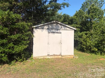 6006 Vanderhorst Dr, Concord, NC 28205