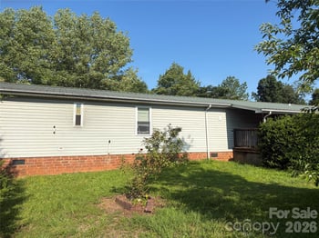 6006 Vanderhorst Dr, Concord, NC 28205