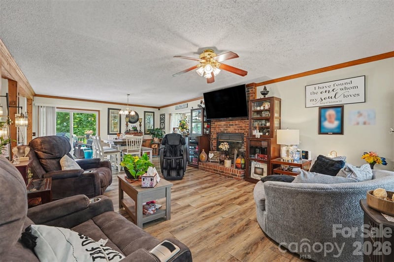 1446 32nd Street Ct, Conover, NC 28613