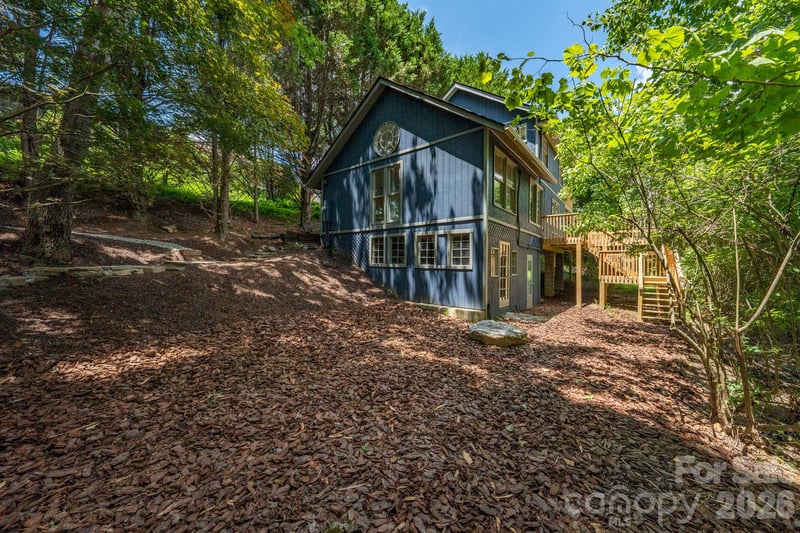 366 Cabin Hollow Dr, Marshall, NC 28753
