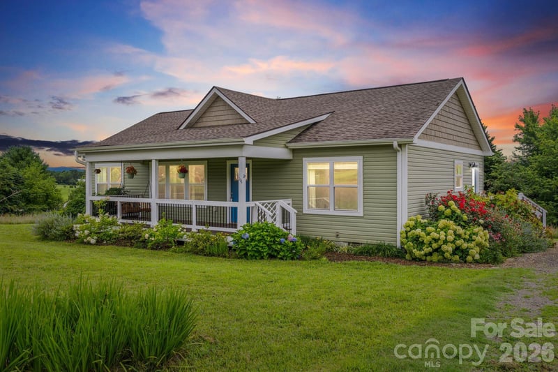 111 Bluebird Meadows Ct, Alexander, NC 28701
