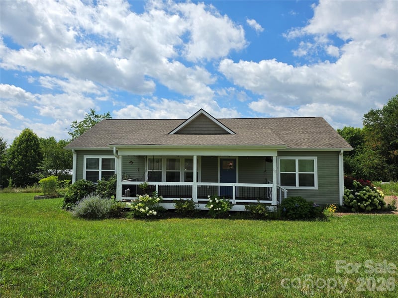 111 Bluebird Meadows Ct, Alexander, NC 28701