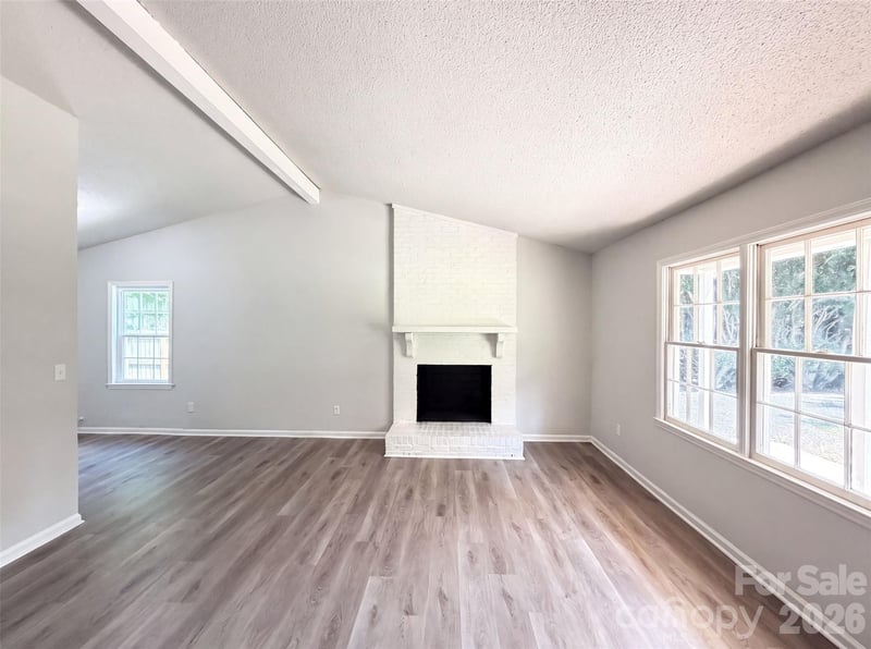 6912 Fieldlark Ln, Charlotte, NC 28227